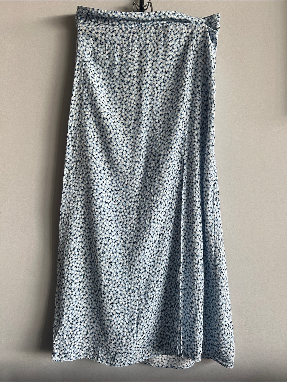 H&M Light Blue Floral Midi Skirt